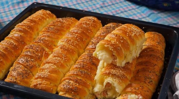 Rolnice sa sirom i kobasicom: Mekane su kao puter, a gotove očas posla Rolnice sa sirom i kobasicom: Mekane su kao puter, a gotove očas posla