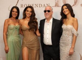 Saša Matić otkrio zbog čega nije zvao Jelenu Karleušu na punoljetstvo kćerke: Nemam pojma Saša Matić otkrio zbog čega nije zvao Jelenu Karleušu na punoljetstvo kćerke: Nemam pojma