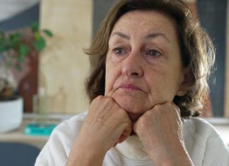 “Sin neće da ide u crkvu, ni da posti, a o krštenju dece da ne pričam “: Snežana misli da je za sve kriva snaja “Sin neće da ide u crkvu, ni da posti, a o krštenju dece da ne pričam “: Snežana misli da je za sve kriva snaja