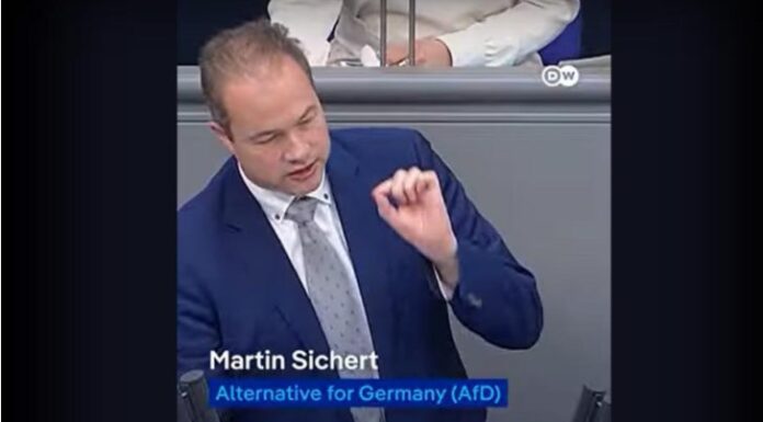 SKANDAL U BUNDESTAGU: Istup o Srebrenici koji je izazvao metež*c SKANDAL U BUNDESTAGU: Istup o Srebrenici koji je izazvao metež*c