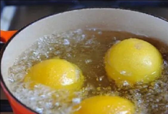 Skuvajte limun pred spavanje i popijte tečnost ujutru – Evo šta će se desiti sa vašim telom! Skuvajte limun pred spavanje i popijte tečnost ujutru – Evo šta će se desiti sa vašim telom!