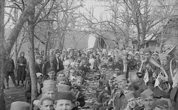 Slika sa srpske svadbe stara 100 godina otkriva BRUTALNU istinu: Vidite li vi ovaj detalj? Slika sa srpske svadbe stara 100 godina otkriva BRUTALNU istinu: Vidite li vi ovaj detalj?