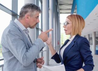 Šta uraditi kad vas neko vređa i ponižava: Dovoljno je samo da povučete ova 2 poteza Šta uraditi kad vas neko vređa i ponižava: Dovoljno je samo da povučete ova 2 poteza