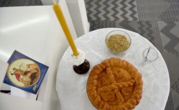 Stari običaj nalaže: Evo šta se smatra prigodnim slavskim poklonom Stari običaj nalaže: Evo šta se smatra prigodnim slavskim poklonom