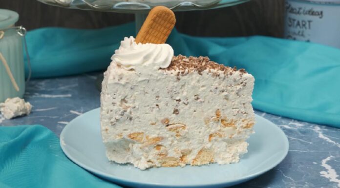 Straćatela torta sa plazmom: Kremasta i lagana, idealna za slave i rođendane Straćatela torta sa plazmom: Kremasta i lagana, idealna za slave i rođendane