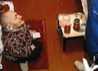 Svet je u čudu gledao venčanje Koste od 63 centimetra i njegove supruge Lidije od 160 centimetara: Za vreme ceremonije držala ga je u naručju Svet je u čudu gledao venčanje Koste od 63 centimetra i njegove supruge Lidije od 160 centimetara: Za vreme ceremonije držala ga je u naručju