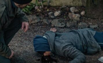 Tijelo nepoznatog muškarca otkriveno u vrtu Zemaljskog muzeja u Sarajevu: Prve epizode ‘Kotline’ ponovo pred gledaocima Tijelo nepoznatog muškarca otkriveno u vrtu Zemaljskog muzeja u Sarajevu: Prve epizode ‘Kotline’ ponovo pred gledaocima