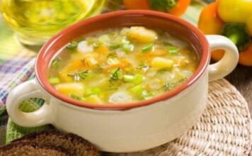 TOPLA CARSKA SUPA: Idealna za zimu, ukusna užina koja grije dušu! TOPLA CARSKA SUPA: Idealna za zimu, ukusna užina koja grije dušu!