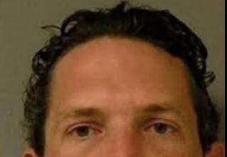 Tražili su nestalu ćerku pa dobili njenu fotografiju i zahtev za otkup: Ono što se krilo iza te slike slama srce, a identitet otmičara ledi krv Tražili su nestalu ćerku pa dobili njenu fotografiju i zahtev za otkup: Ono što se krilo iza te slike slama srce, a identitet otmičara ledi krv