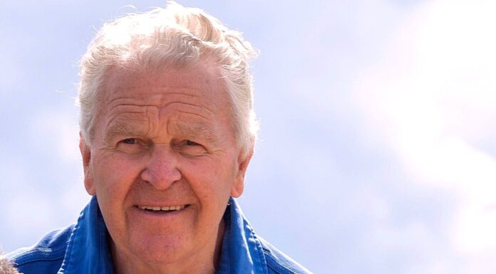 “Udalji se od onih koji te ne poštuju – Čak i ako su ti najbliži.” – Jasna poruka psihologa “Udalji se od onih koji te ne poštuju – Čak i ako su ti najbliži.” – Jasna poruka psihologa