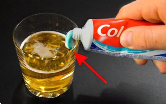 Uzmite čašu PIVA, obične paste za zube i dobro sačuvajte ovajdomaći trik: Koristim ga godinama i preporučujem svima! Uzmite čašu PIVA, obične paste za zube i dobro sačuvajte ovajdomaći trik: Koristim ga godinama i preporučujem svima!