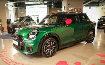 Više od 750.000 posetilaca uživalo u spektaklu Galerije Automobila Srbije 2025 powered by AIKLeasing! Više od 750.000 posetilaca uživalo u spektaklu Galerije Automobila Srbije 2025 powered by AIKLeasing!