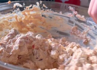 Vlaška salata: Nema kremastije i ukusnije, idealna kao slavsko predjelo Vlaška salata: Nema kremastije i ukusnije, idealna kao slavsko predjelo