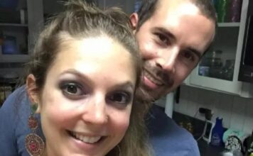 Vratio sam se s posla i zatekao svoju ženu na svom 15-godišnjem sinu u akciji: Kad sam čuo razlog, zanemeo sam od šoka Vratio sam se s posla i zatekao svoju ženu na svom 15-godišnjem sinu u akciji: Kad sam čuo razlog, zanemeo sam od šoka