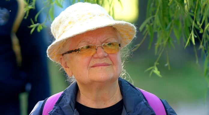 Zašto većina ljubaznih i pristojnih ljudi budu razočarani životom u starosti: Mudro zapažanje Zašto većina ljubaznih i pristojnih ljudi budu razočarani životom u starosti: Mudro zapažanje