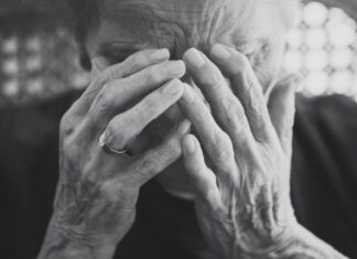 Žena iz Valjeva živela je kao grešnica, muž joj na samrti jednom rečenicom zagorčao život: Kuću Živanića tad je zadesilo strašno zlo Žena iz Valjeva živela je kao grešnica, muž joj na samrti jednom rečenicom zagorčao život: Kuću Živanića tad je zadesilo strašno zlo