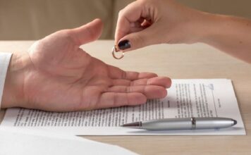 Život poslije razvoda: Pet načina da vratite osjećaj vrijednosti i samopouzdanja Život poslije razvoda: Pet načina da vratite osjećaj vrijednosti i samopouzdanja