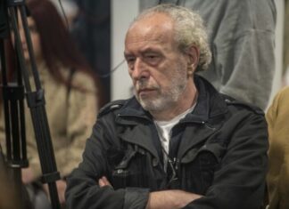 Životna priča poznatog glumca: Odrastao je na Kosovu, oženio Hrvaticu, a Beograđani ga obožavaju Životna priča poznatog glumca: Odrastao je na Kosovu, oženio Hrvaticu, a Beograđani ga obožavaju