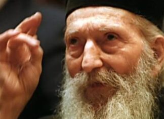 Ako se na ovaj način pričešćujete tokom Božićnog posta na sebe navlačite osudu, kaznu i muke: Patrijarh Pavle sve objasnio u 1 rečenici Ako se na ovaj način pričešćujete tokom Božićnog posta na sebe navlačite osudu, kaznu i muke: Patrijarh Pavle sve objasnio u 1 rečenici