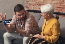 Baka se zbližila sa unukinim mužem, pa šokirala testamentom! Razdor u porodici, niko nije očekivao ovakav obrt Baka se zbližila sa unukinim mužem, pa šokirala testamentom! Razdor u porodici, niko nije očekivao ovakav obrt