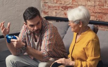 Baka se zbližila sa unukinim mužem, pa šokirala testamentom! Razdor u porodici, niko nije očekivao ovakav obrt Baka se zbližila sa unukinim mužem, pa šokirala testamentom! Razdor u porodici, niko nije očekivao ovakav obrt