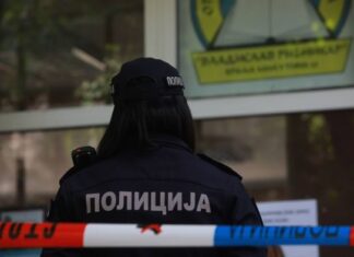 Bilo mi je žao stare bake iz komšiluka pa sam joj s vremena na vreme pravila društvo: A onda se pojavila njena ćerka iz Nemačke i napravila mi pakao od života Bilo mi je žao stare bake iz komšiluka pa sam joj s vremena na vreme pravila društvo: A onda se pojavila njena ćerka iz Nemačke i napravila mi pakao od života