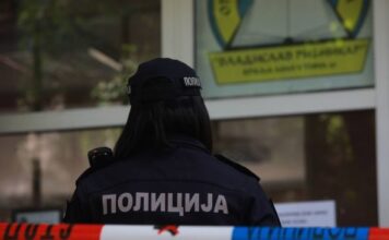 Bilo mi je žao stare bake iz komšiluka pa sam joj s vremena na vreme pravila društvo: A onda se pojavila njena ćerka iz Nemačke i napravila mi pakao od života Bilo mi je žao stare bake iz komšiluka pa sam joj s vremena na vreme pravila društvo: A onda se pojavila njena ćerka iz Nemačke i napravila mi pakao od života