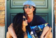 Bio je planetarno popularan kad je upoznao ženu svog života a ona nije imala pojma ko je on: Za njihov brak kažu da je nastabilniji u Holivudu Bio je planetarno popularan kad je upoznao ženu svog života a ona nije imala pojma ko je on: Za njihov brak kažu da je nastabilniji u Holivudu