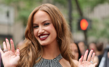 Bivša manekenka izazvala lavinu priznanjem: ‘Razvela sam se od muža jer je bio preobdaren, kao 2-3 spojene limenke Cole’ Bivša manekenka izazvala lavinu priznanjem: ‘Razvela sam se od muža jer je bio preobdaren, kao 2-3 spojene limenke Cole’