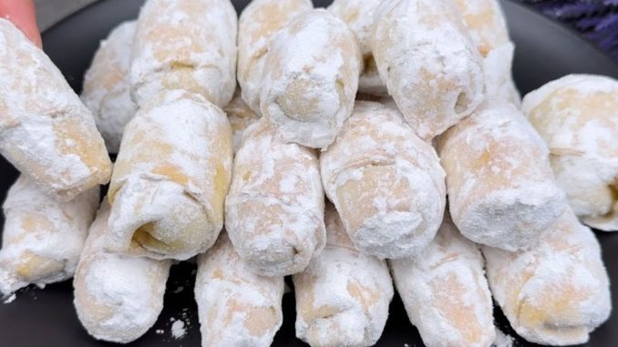 BOŽIĆNE KIFLE!!! Nestat će za 10 minuta! Prava bomba! Već dugo pratim ovaj recept! BOŽIĆNE KIFLE!!! Nestat će za 10 minuta! Prava bomba! Već dugo pratim ovaj recept!