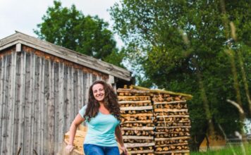 Brak nam bio na ivici propasti, a onda smo muž i ja odlučili da kupimo kuću u šumi: Zbog te odluke rodbina nas se odrekla, al mi nismo zažalili ni na tren Brak nam bio na ivici propasti, a onda smo muž i ja odlučili da kupimo kuću u šumi: Zbog te odluke rodbina nas se odrekla, al mi nismo zažalili ni na tren