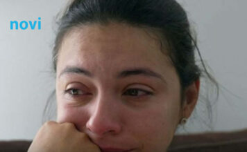 Brinula sam o bolesnoj majci, a kad je umrla u fioci sam našla dokument koji me je razorio Brinula sam o bolesnoj majci, a kad je umrla u fioci sam našla dokument koji me je razorio