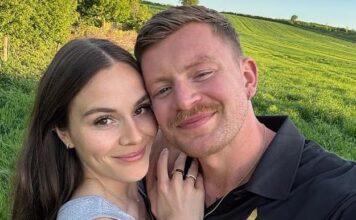 Ćerka Gordona Remzija zadala svekrvi najniži udarac: Sve je počelo zbog banalnog razloga, a od muža ima punu podršku za skandalozno ponašanje Ćerka Gordona Remzija zadala svekrvi najniži udarac: Sve je počelo zbog banalnog razloga, a od muža ima punu podršku za skandalozno ponašanje