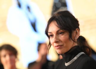 Ćerka Slobode Mićalović krenula njenim stopama: Debitovala na velikom platnu, reakcije šokiraju – Nisam bila oduševljena idejom da ona uopšte ulazi u ovaj svet Ćerka Slobode Mićalović krenula njenim stopama: Debitovala na velikom platnu, reakcije šokiraju - Nisam bila oduševljena idejom da ona uopšte ulazi u ovaj svet