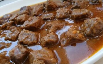 ČUVENI KUHAR OTKRIO RECEPT ZA PRAVI GULAŠ: Zbog 1 sastojka meso bude mekano kao duša, a saft preukusan ČUVENI KUHAR OTKRIO RECEPT ZA PRAVI GULAŠ: Zbog 1 sastojka meso bude mekano kao duša, a saft preukusan