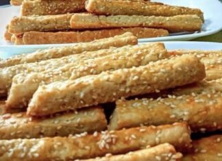 Domaći susam grisini – jednostavni sastojci, tri pleha slasnih grickalica Domaći susam grisini – jednostavni sastojci, tri pleha slasnih grickalica