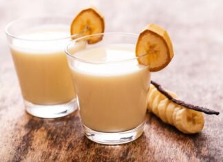 Evo u koje doba dana je najbolje jesti banane: Organizam različito reaguje kad ih jedemo ujutru, popodne ili uveče Evo u koje doba dana je najbolje jesti banane: Organizam različito reaguje kad ih jedemo ujutru, popodne ili uveče