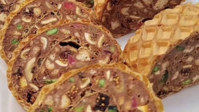 🍬📘 Keks oblanda sa žele bombonama – brz i lagan recept za ukusan desert!