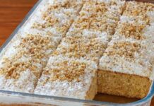 GRIZ K0LAČ SA 0RASIMA – S0ČNIJI I UKUSNIJI 0D BAKLAVE GRIZ K0LAČ SA 0RASIMA – S0ČNIJI I UKUSNIJI 0D BAKLAVE