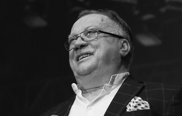 Halid Bešlić posljednji duet snimio s njom! Pjevačica otkrila bolnu istinu: ‘To je bila želja mog pokojnog partnera…’ Halid Bešlić posljednji duet snimio s njom! Pjevačica otkrila bolnu istinu: ‘To je bila želja mog pokojnog partnera…’