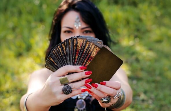 Horoskop za decembar po ciganskim kartama: Za jedan znak će ovo biti ključni mesec sa ogromnim životnim promenama Horoskop za decembar po ciganskim kartama: Za jedan znak će ovo biti ključni mesec sa ogromnim životnim promenama