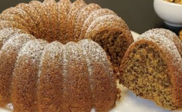 Jesenji kolač sa orasima se priprema za 5 minuta… Mekan je kao pamuk, mirisan i neodoljiv. Jesenji kolač sa orasima se priprema za 5 minuta… Mekan je kao pamuk, mirisan i neodoljiv.