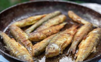 Kako da riba bude besprekorno pržena, a da ne upije ni kap ulja: Hrskava spolja, a sočna iznutra Kako da riba bude besprekorno pržena, a da ne upije ni kap ulja: Hrskava spolja, a sočna iznutra