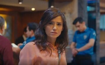 Kao grom iz vedra neba: Melina se pojavila u Beogradu, odmah su joj ušli u trag, evo gdje je bila Kao grom iz vedra neba: Melina se pojavila u Beogradu, odmah su joj ušli u trag, evo gdje je bila