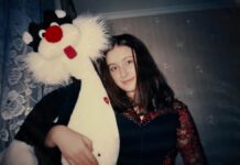 Kristina je imala 16 godina kada ju je seksualno napao momak od 20 godina: “30 godina sam to krila u tajnosti, a od njegovih reči mi se i danas povraća” Kristina je imala 16 godina kada ju je seksualno napao momak od 20 godina: "30 godina sam to krila u tajnosti, a od njegovih reči mi se i danas povraća"