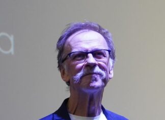 “Ležali smo zajedno zbog korone”: Irfan Mensur otkrio šta mu je Žarko Laušević ostavio kao uspomenu "Ležali smo zajedno zbog korone": Irfan Mensur otkrio šta mu je Žarko Laušević ostavio kao uspomenu