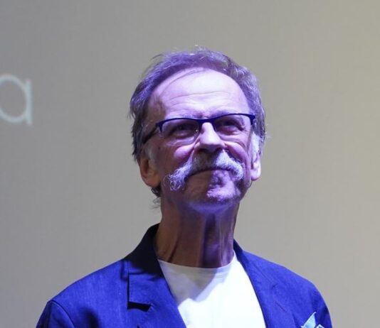 “Ležali smo zajedno zbog korone”: Irfan Mensur otkrio šta mu je Žarko Laušević ostavio kao uspomenu "Ležali smo zajedno zbog korone": Irfan Mensur otkrio šta mu je Žarko Laušević ostavio kao uspomenu