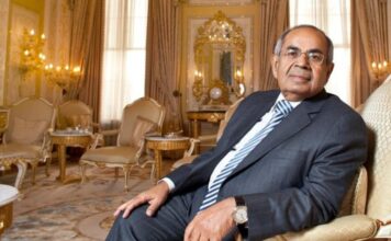 Nalazio se na čelu najbogatije britanske porodice, umro u 85. godini: Njegov život ostavlja bez daha Nalazio se na čelu najbogatije britanske porodice, umro u 85. godini: Njegov život ostavlja bez daha