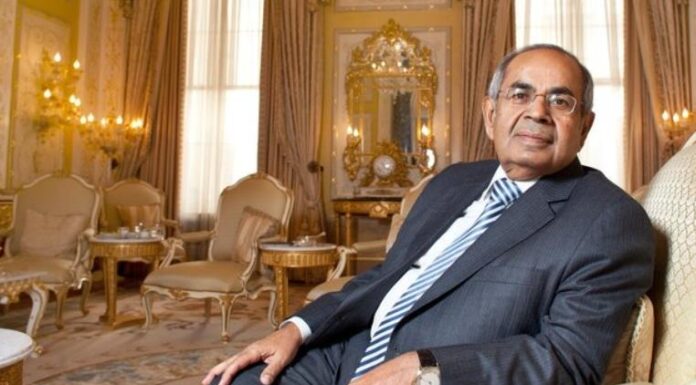 Nalazio se na čelu najbogatije britanske porodice, umro u 85. godini: Njegov život ostavlja bez daha Nalazio se na čelu najbogatije britanske porodice, umro u 85. godini: Njegov život ostavlja bez daha