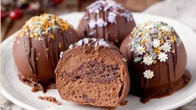 NEĆETE VJEROVATI KOLIKO JE LAKO NAPRAVITI OVE PRAZNIČNE KUGLICE! moji izbirljivci ih ZACAS pojedu, a savršena su praznična poslastica za svako druženje NEĆETE VJEROVATI KOLIKO JE LAKO NAPRAVITI OVE PRAZNIČNE KUGLICE! moji izbirljivci ih ZACAS pojedu, a savršena su praznična poslastica za svako druženje